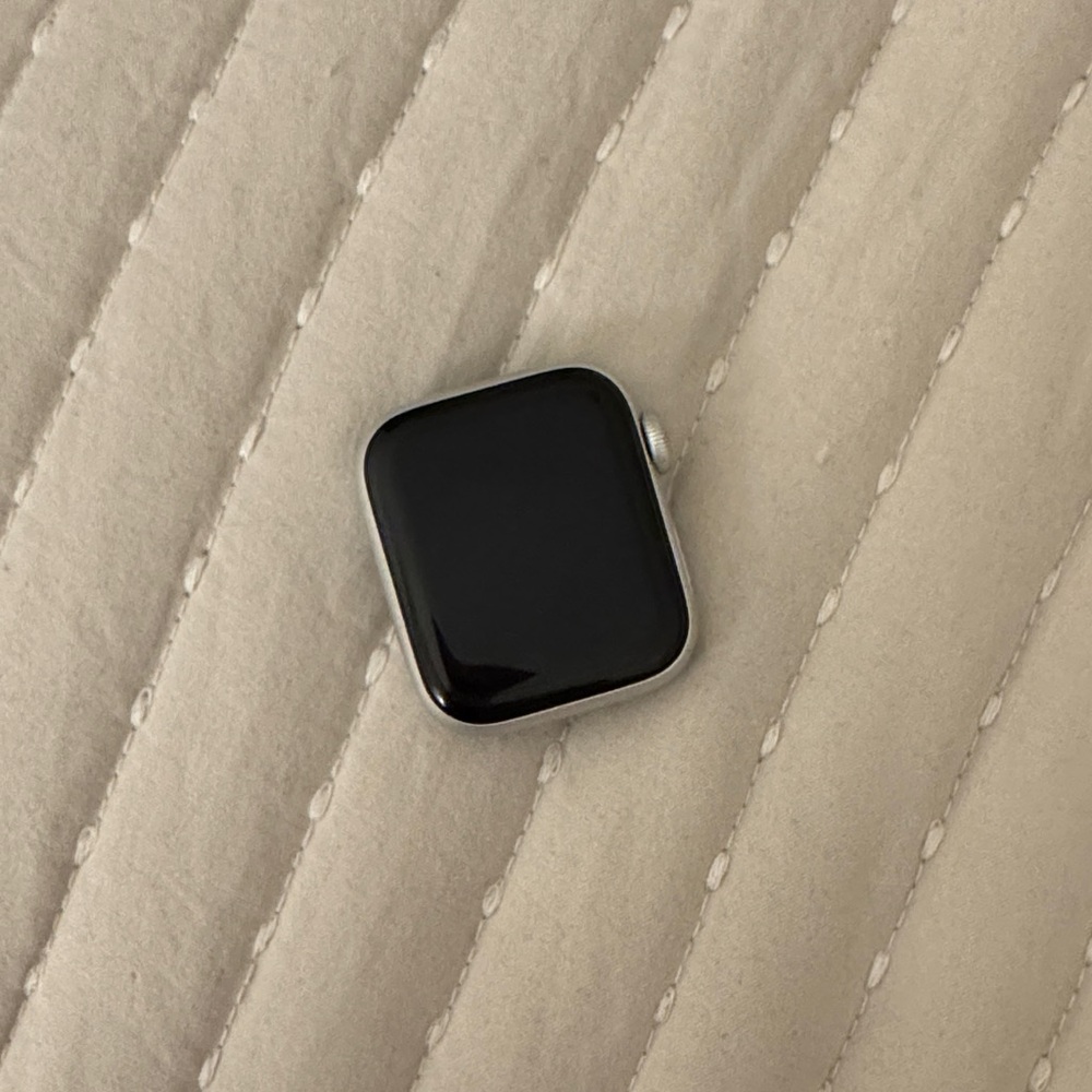 Apple Smartwatch in Black and Silver